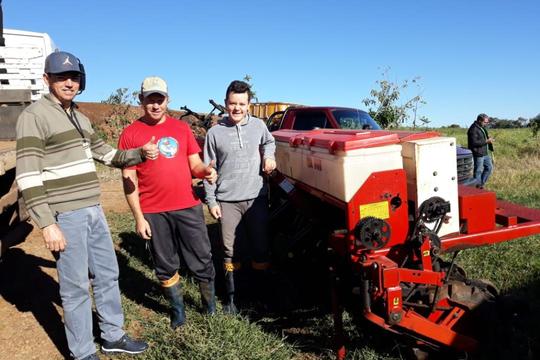 Entrega menegazzo maquinas agricolas %281%29