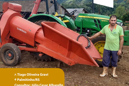 Colhedora de milho entrega frederico westphalen menegazzo maquinas agricolas %281%29